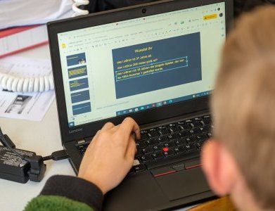 Jetzt Anmelden!  Freie Schule und KI – Selbstbestimmtes Lernen trifft künstliches Denken -  BFAS Fachtag 2025